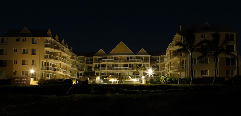 Crystal Beachfront Apartments Gold Coast Bagian luar foto