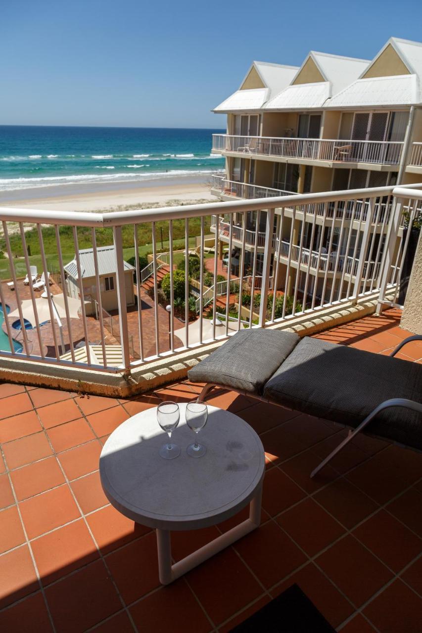 Crystal Beachfront Apartments Gold Coast Bagian luar foto