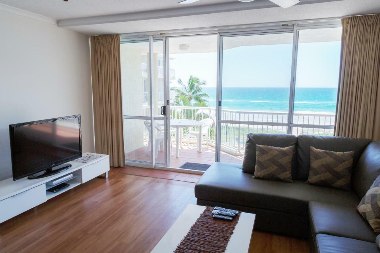 Crystal Beachfront Apartments Gold Coast Bagian luar foto