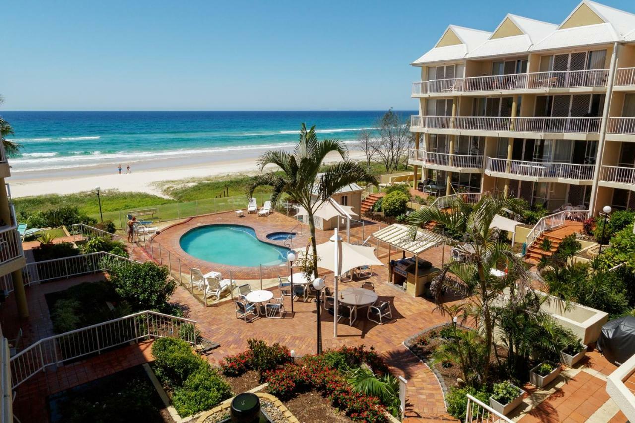 Crystal Beachfront Apartments Gold Coast Bagian luar foto